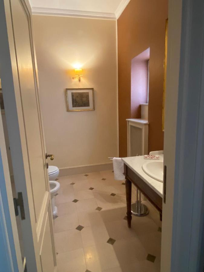 Royal Apartment In San Domenico Maggiore Napoli Esterno foto