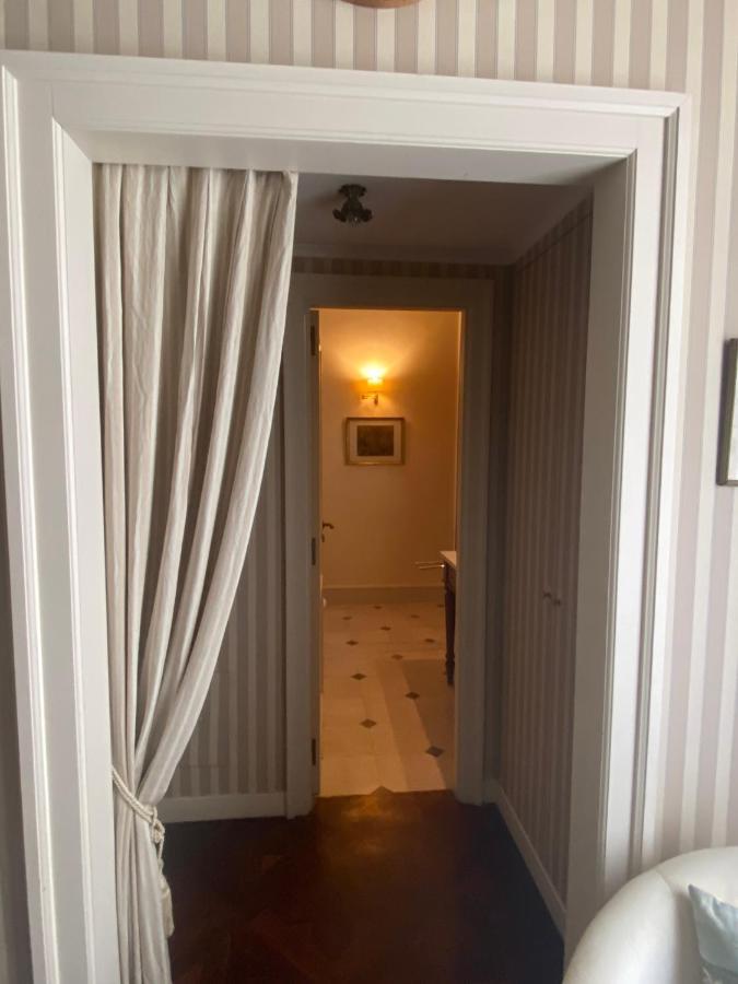 Royal Apartment In San Domenico Maggiore Napoli Esterno foto